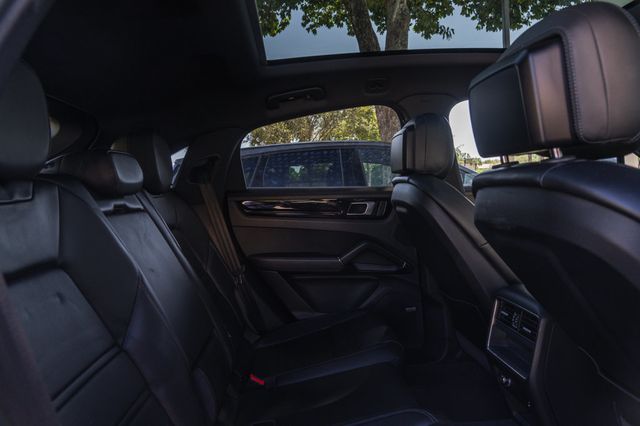 2022 Porsche Cayenne Coupe AWD - 22936249 - 24