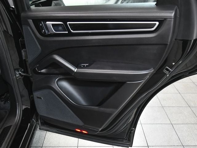 2022 Porsche Cayenne GTS - 22920709 - 15