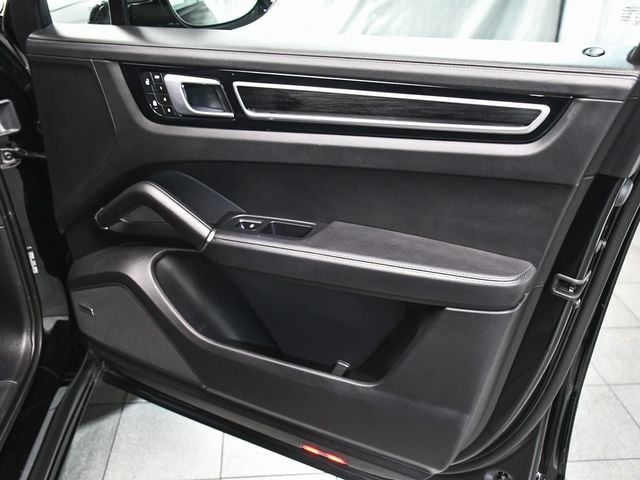 2022 Porsche Cayenne GTS - 22920709 - 19