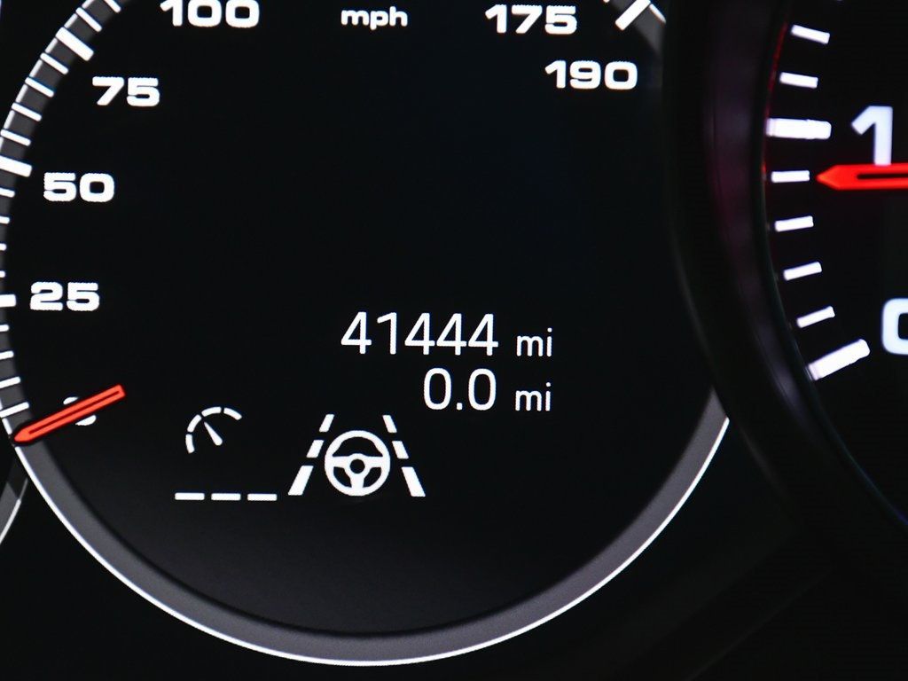 2022 Porsche Cayenne GTS photo 15