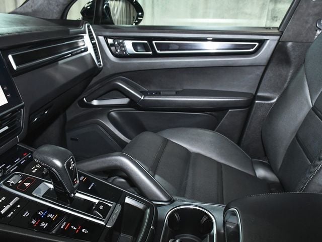 2022 Porsche Cayenne GTS - 22920709 - 55