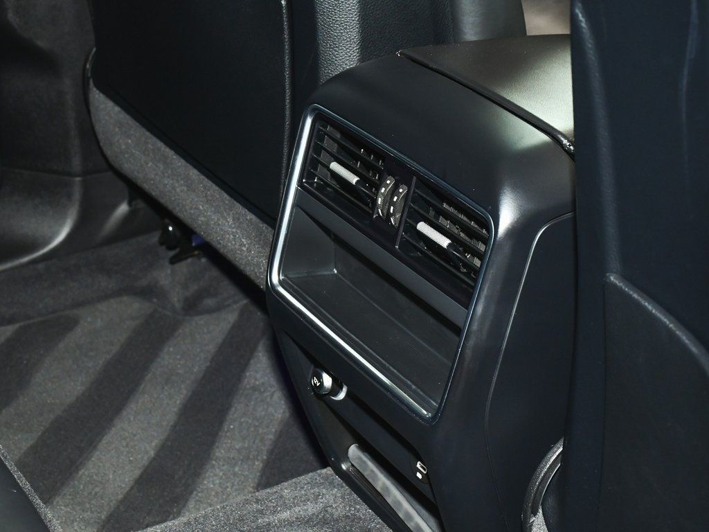 2022 Porsche Cayenne GTS photo 47