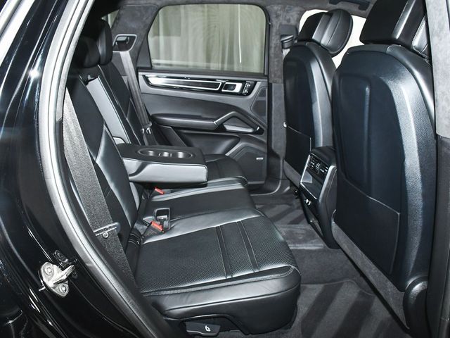 2022 Porsche Cayenne GTS - 22920709 - 63