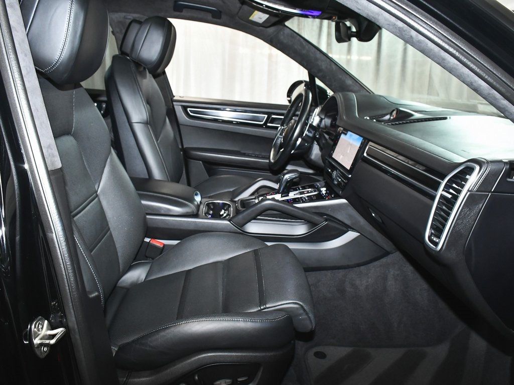 2022 Porsche Cayenne GTS photo 50
