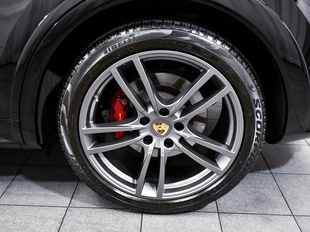 2022 Porsche Cayenne GTS - 22920709 - 7
