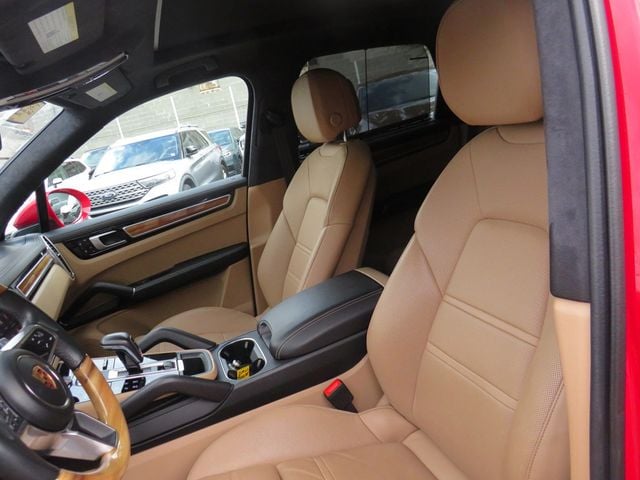 2022 Porsche Cayenne GTS AWD - 22924532 - 10