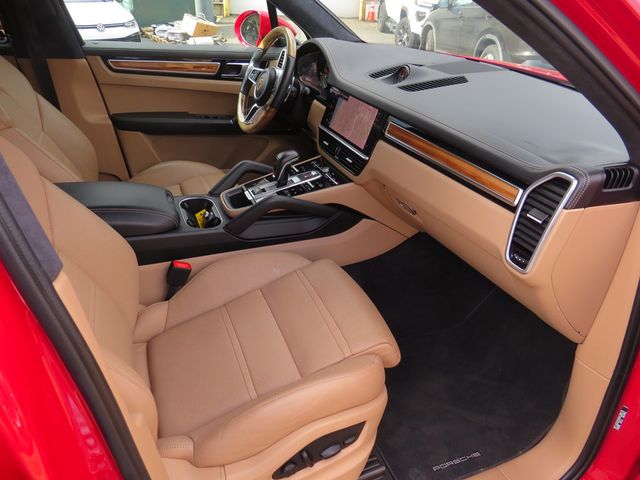 2022 Porsche Cayenne GTS AWD - 22924532 - 14