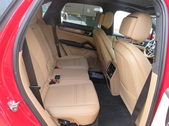2022 Porsche Cayenne GTS AWD - 22924532 - 15