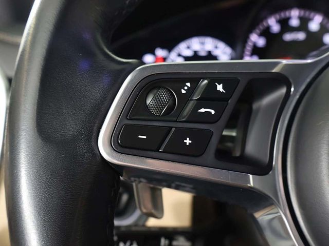 2022 Porsche Cayenne GTS AWD - 22965833 - 44