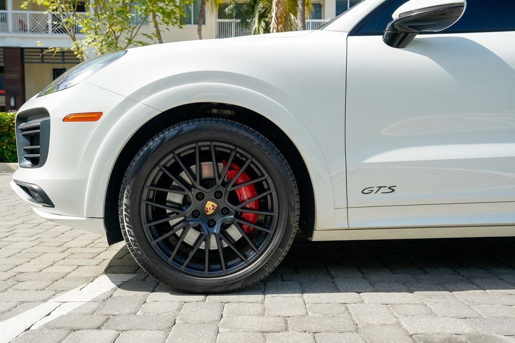2022 Porsche Cayenne GTS AWD - 23062311 - 12