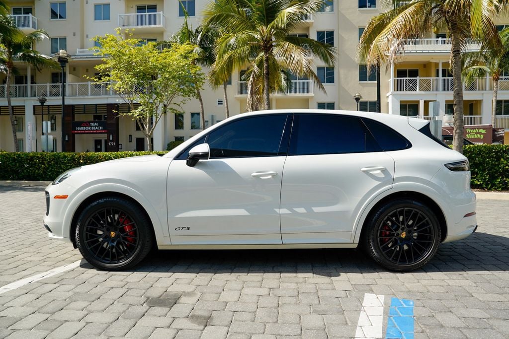2022 Porsche Cayenne GTS AWD - 23062311 - 14