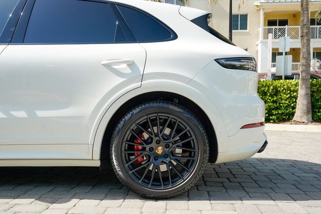2022 Porsche Cayenne GTS AWD - 23062311 - 15