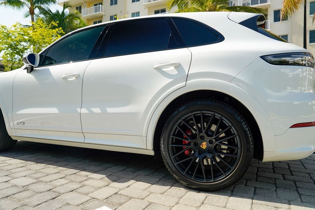 2022 Porsche Cayenne GTS AWD - 23062311 - 17