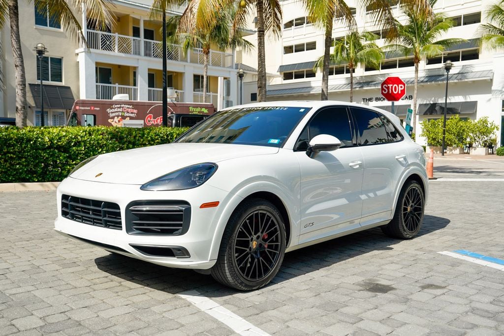 2022 Porsche Cayenne GTS AWD - 23062311 - 1