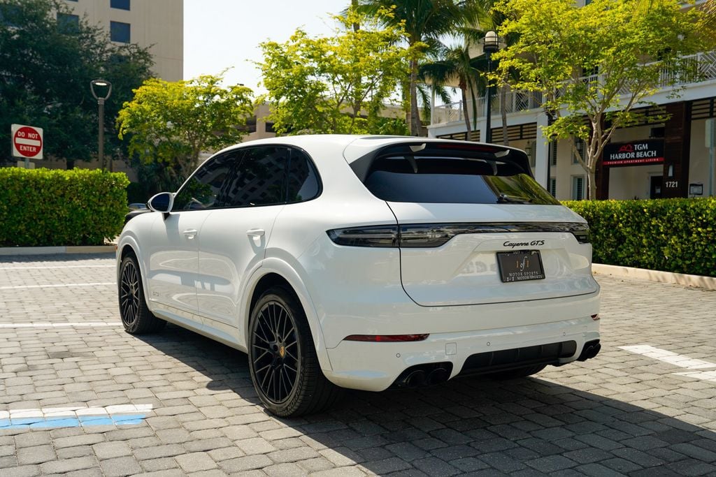 2022 Porsche Cayenne GTS AWD - 23062311 - 19