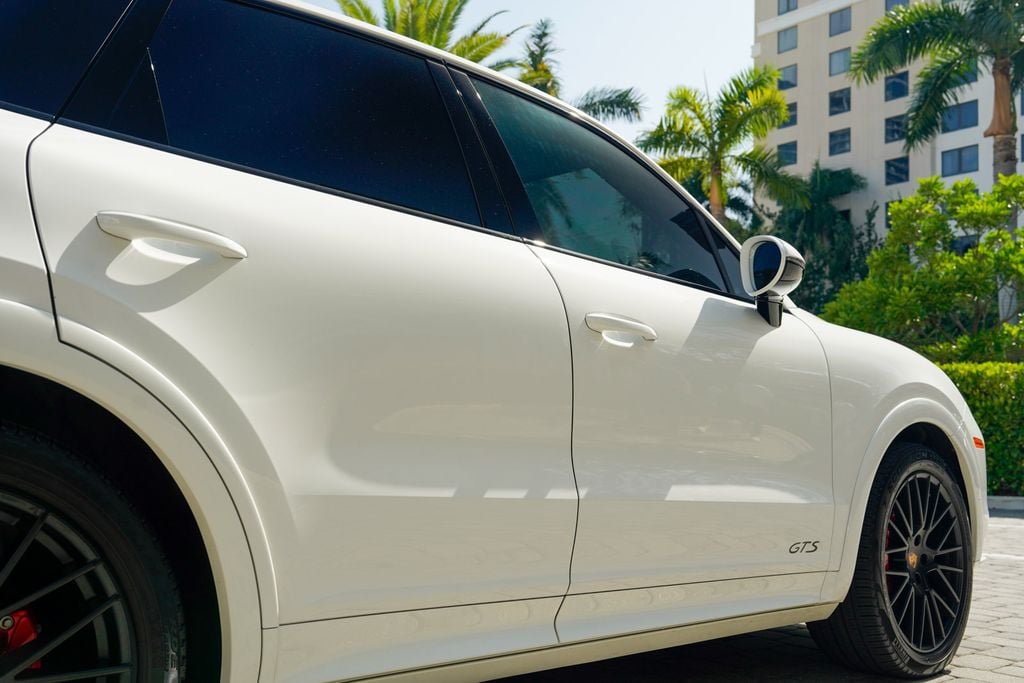2022 Porsche Cayenne GTS AWD - 23062311 - 28