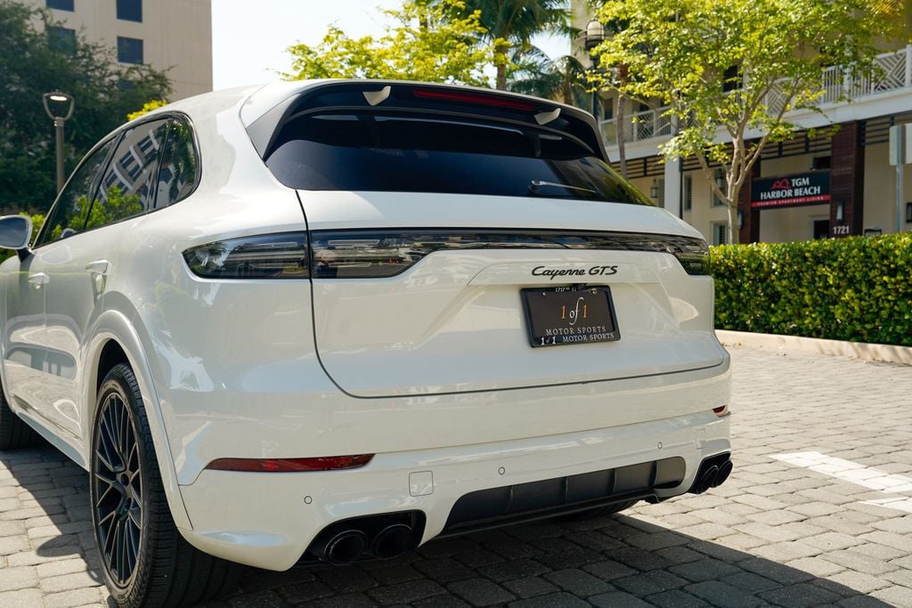 2022 Porsche Cayenne GTS AWD - 23062311 - 45