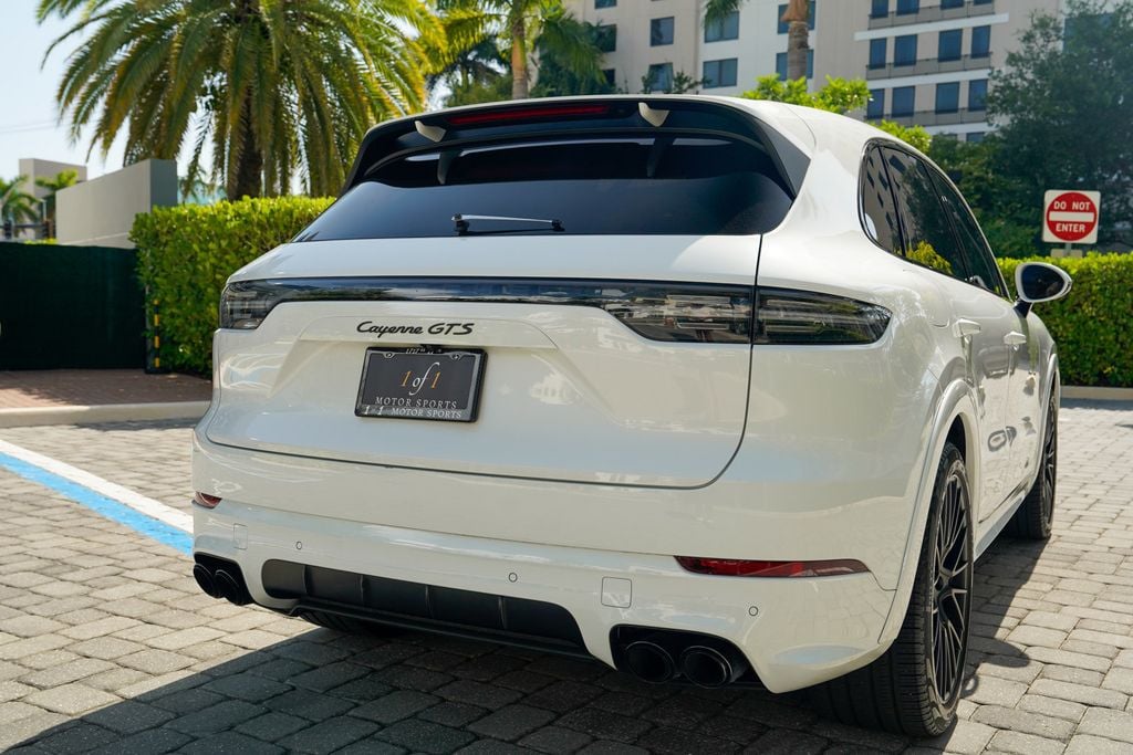 2022 Porsche Cayenne GTS AWD - 23062311 - 46