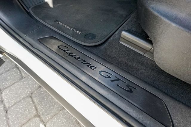 2022 Porsche Cayenne GTS AWD - 23062311 - 57