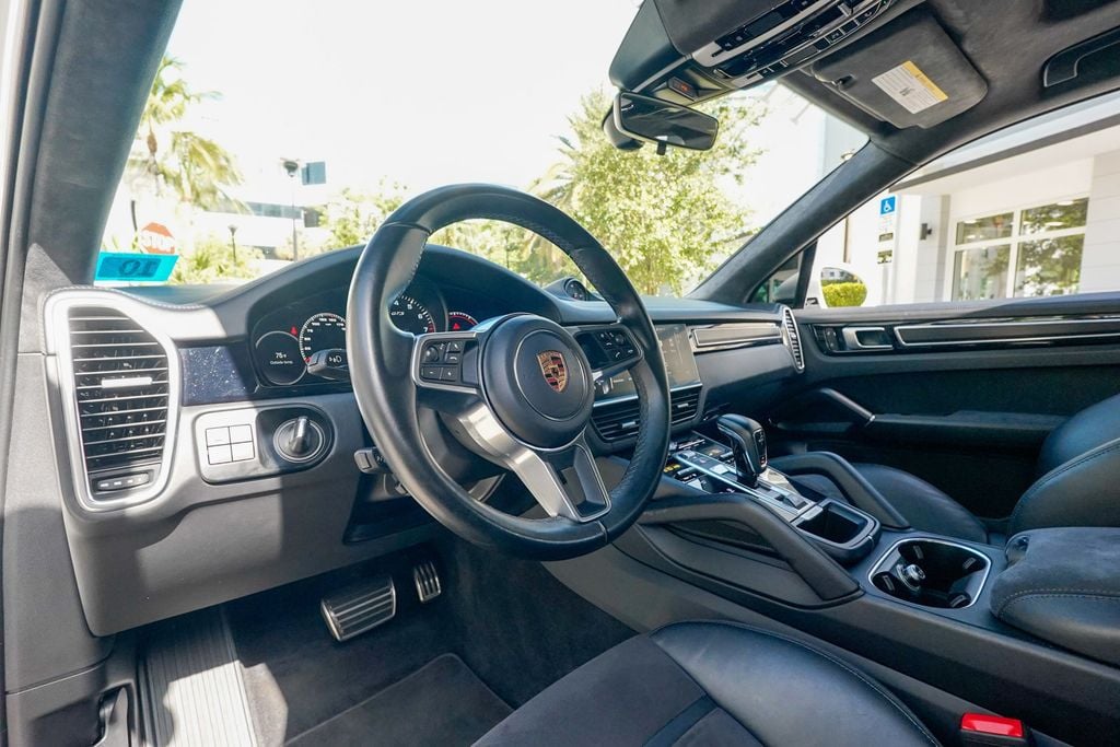 2022 Porsche Cayenne GTS AWD - 23062311 - 63