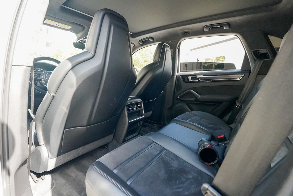 2022 Porsche Cayenne GTS AWD - 23062311 - 77