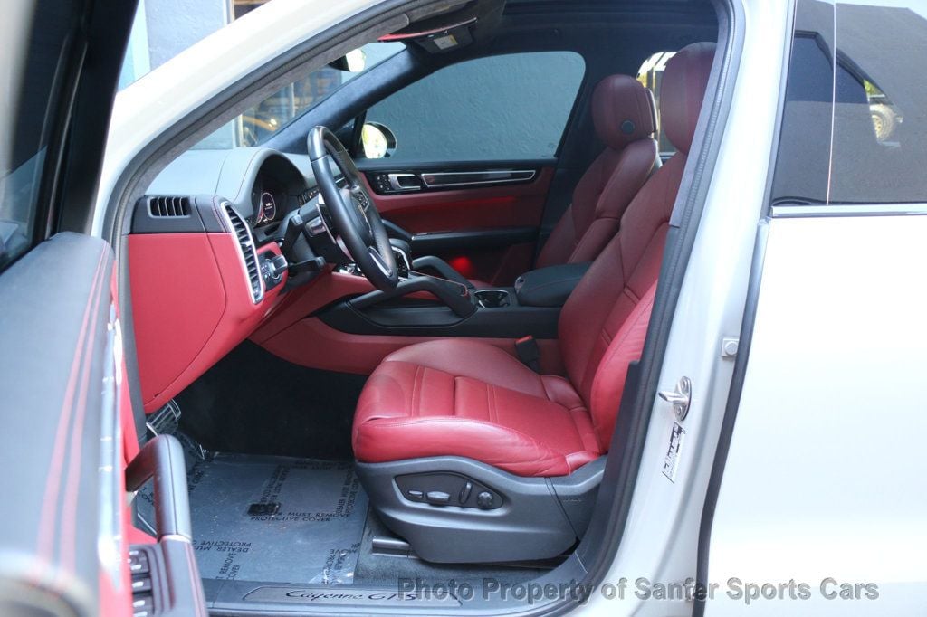 2022 Porsche Cayenne GTS AWD - 22682201 - 29