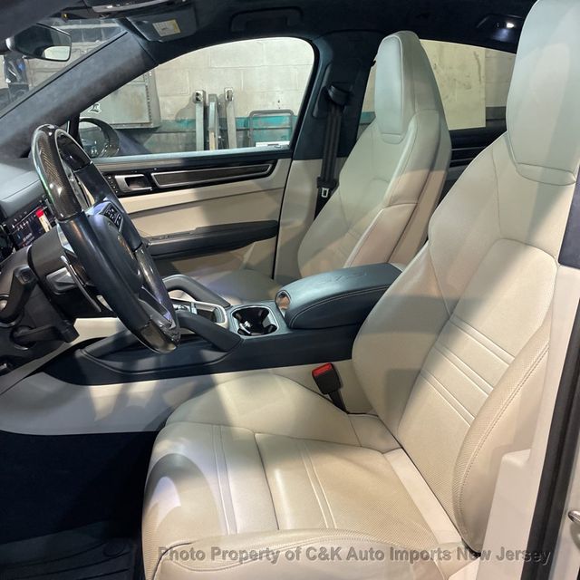 2022 Porsche Cayenne GTS Coupe AWD - 23029896 - 3