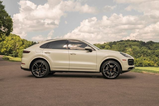 2022 Porsche Cayenne MSRP$109740/PremiumPkgPlus/Heated&CooledSeats/22"CayenneWheels - 23063774 - 11