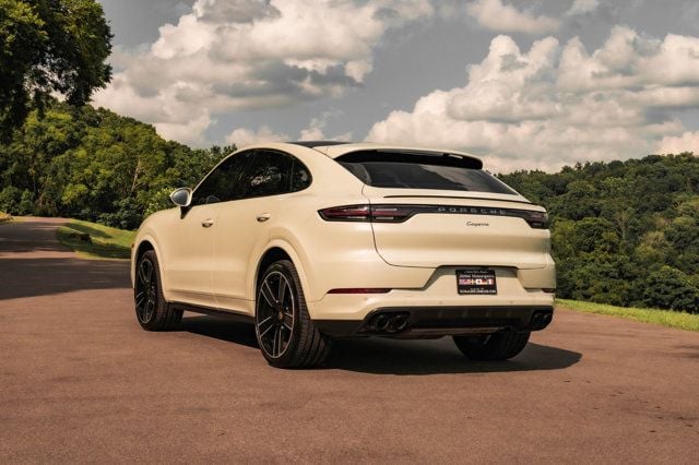 2022 Porsche Cayenne MSRP$109740/PremiumPkgPlus/Heated&CooledSeats/22"CayenneWheels - 23063774 - 17