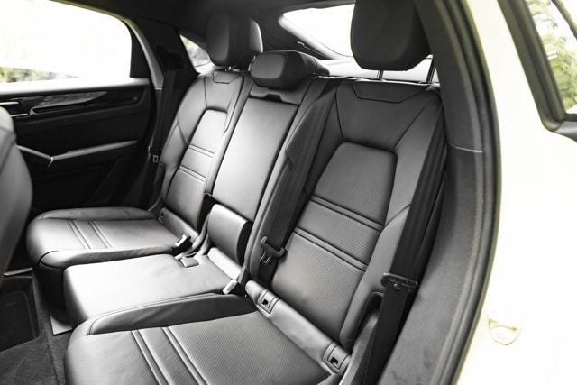 2022 Porsche Cayenne MSRP$109740/PremiumPkgPlus/Heated&CooledSeats/22"CayenneWheels - 23063774 - 28