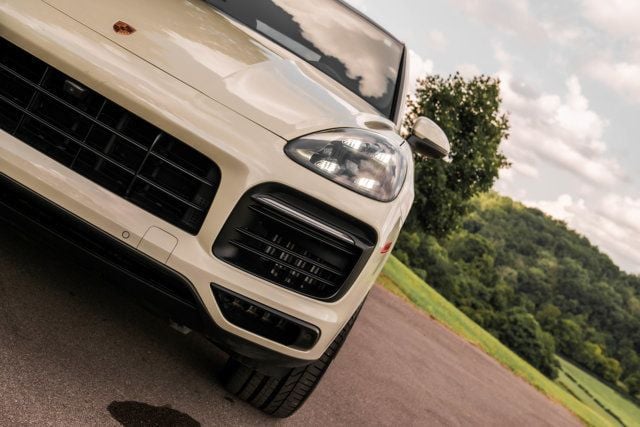 2022 Porsche Cayenne MSRP$109740/PremiumPkgPlus/Heated&CooledSeats/22"CayenneWheels - 23063774 - 3