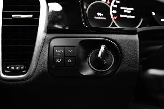 2022 Porsche Cayenne MSRP$109740/PremiumPkgPlus/Heated&CooledSeats/22"CayenneWheels - 23063774 - 45