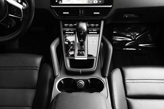 2022 Porsche Cayenne MSRP$109740/PremiumPkgPlus/Heated&CooledSeats/22"CayenneWheels - 23063774 - 50