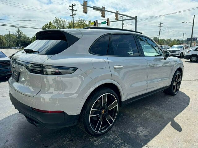 2022 Porsche Cayenne MSRP$93760/AWD/Premium Pkg/Blind Spot Monitor/Lane Keep Assist - 22616066 - 4