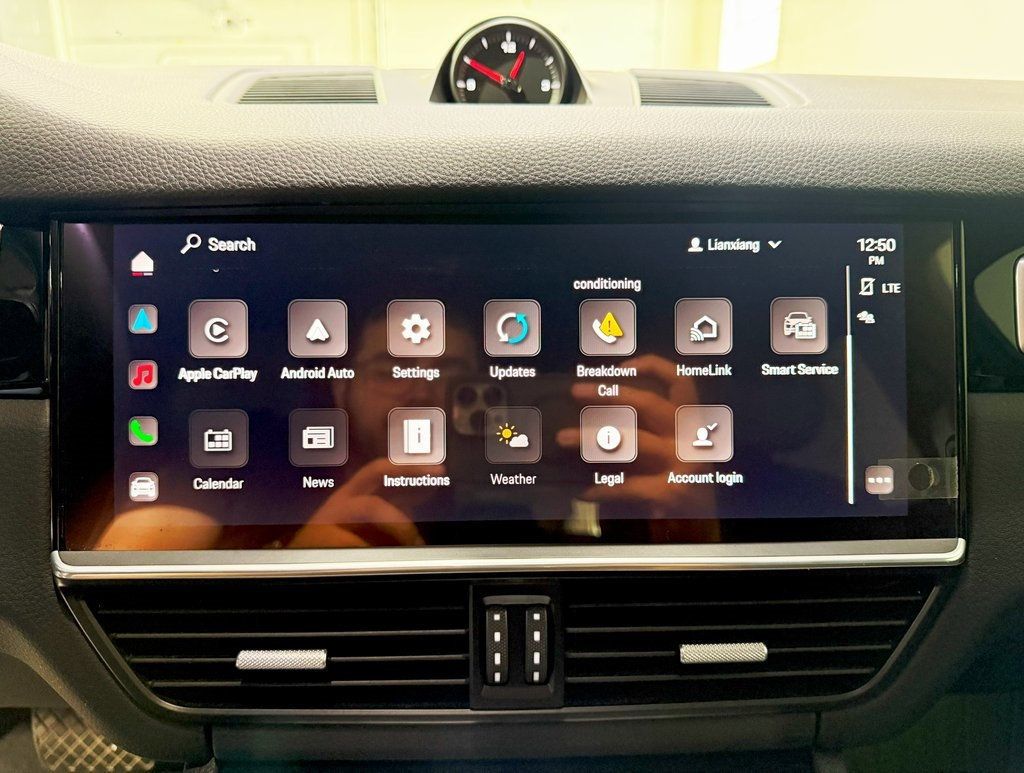 2022 Porsche Cayenne Platinum Edition AWD - 22911966 - 19