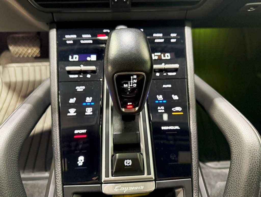 2022 Porsche Cayenne Platinum Edition AWD - 22911966 - 21