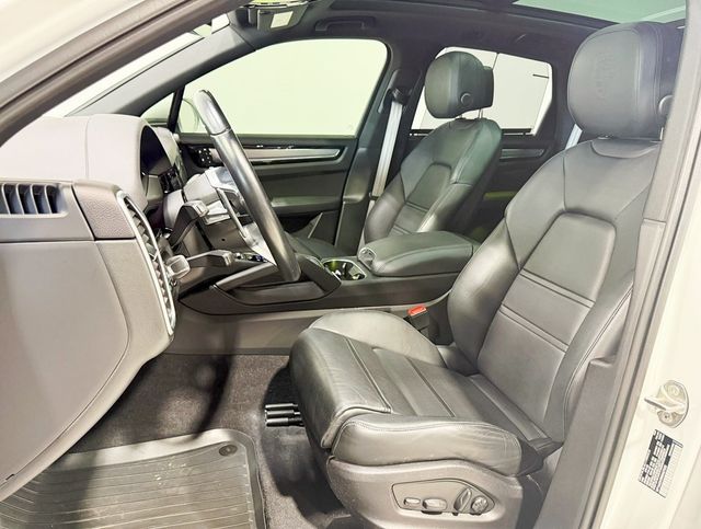 2022 Porsche Cayenne Platinum Edition AWD - 22911966 - 29