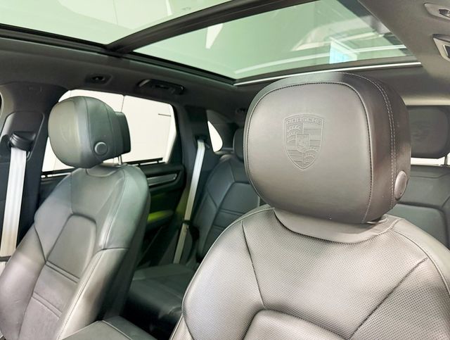 2022 Porsche Cayenne Platinum Edition AWD - 22911966 - 31