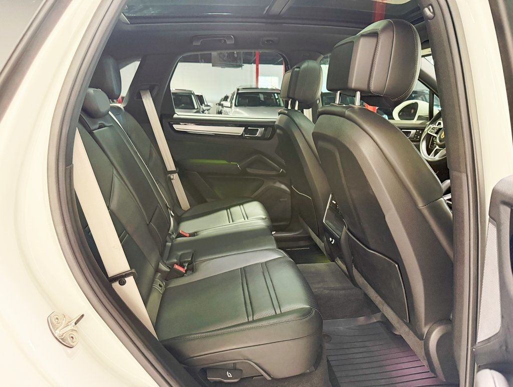 2022 Porsche Cayenne Platinum Edition AWD - 22911966 - 47