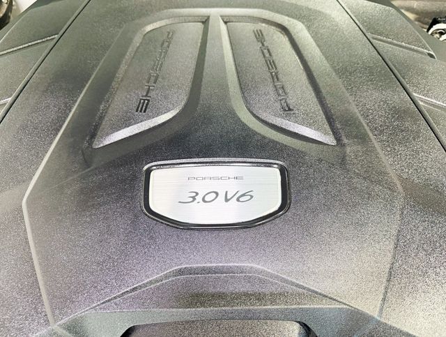 2022 Porsche Cayenne Platinum Edition AWD - 22911966 - 57