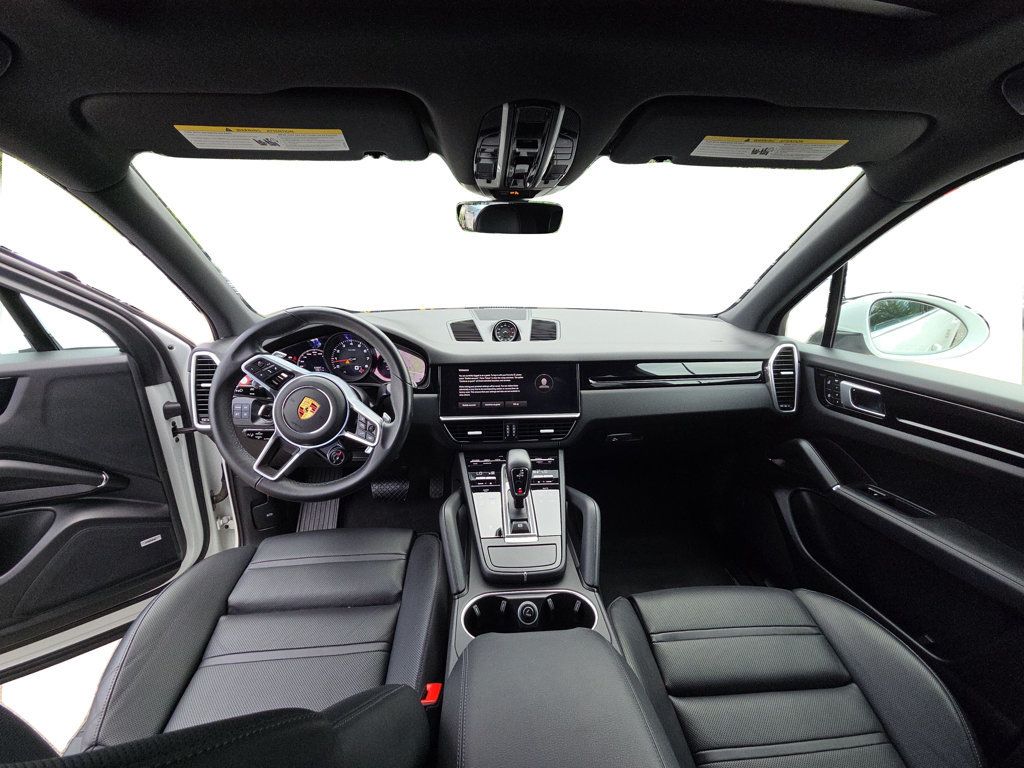 Porsche Cayenne photo 12