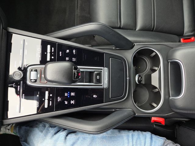 2022 Porsche Cayenne Platinum Edition AWD - 23051420 - 14
