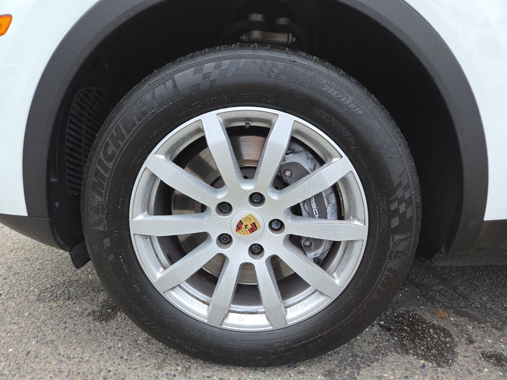 Porsche Cayenne photo 27