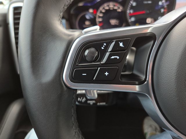 2022 Porsche Cayenne Platinum Edition AWD - 23051420 - 30