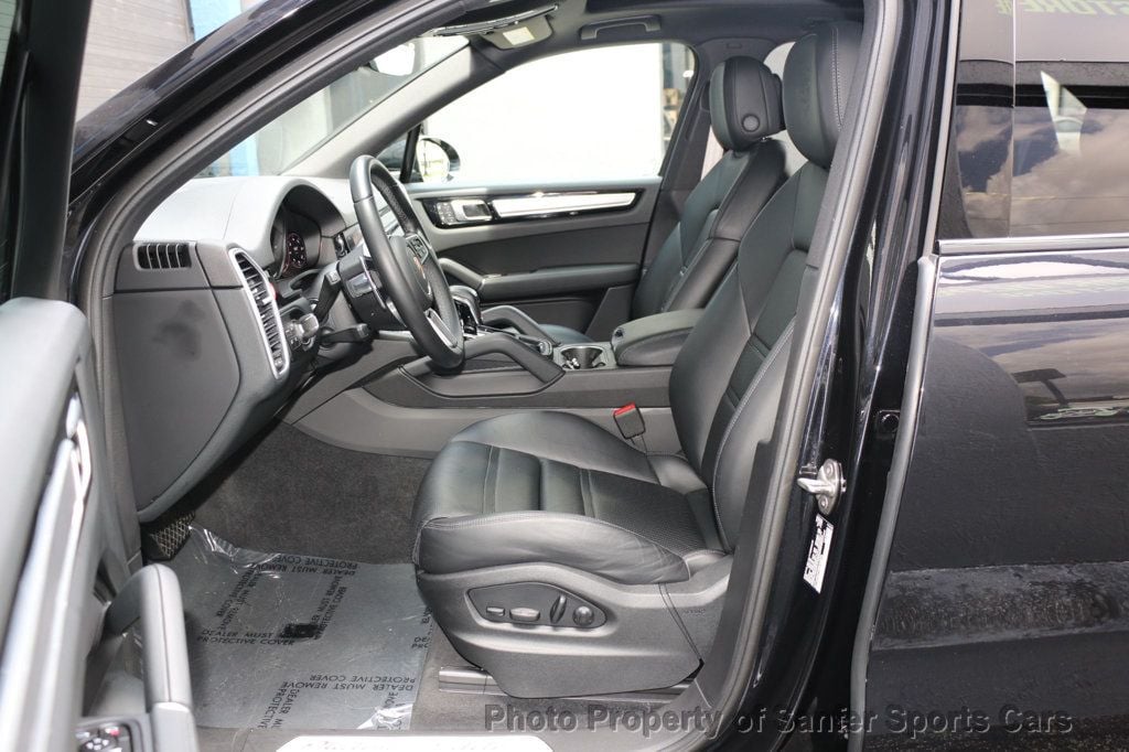 2022 Porsche Cayenne Platinum Edition AWD - 23057007 - 25