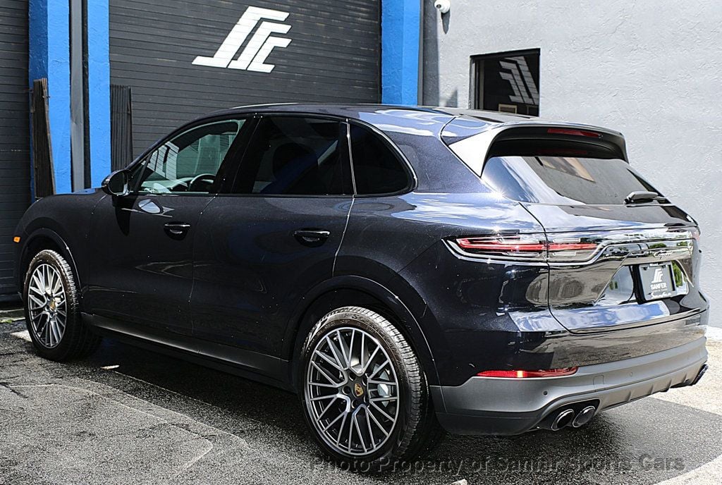 2022 Porsche Cayenne Platinum Edition AWD - 23057007 - 4