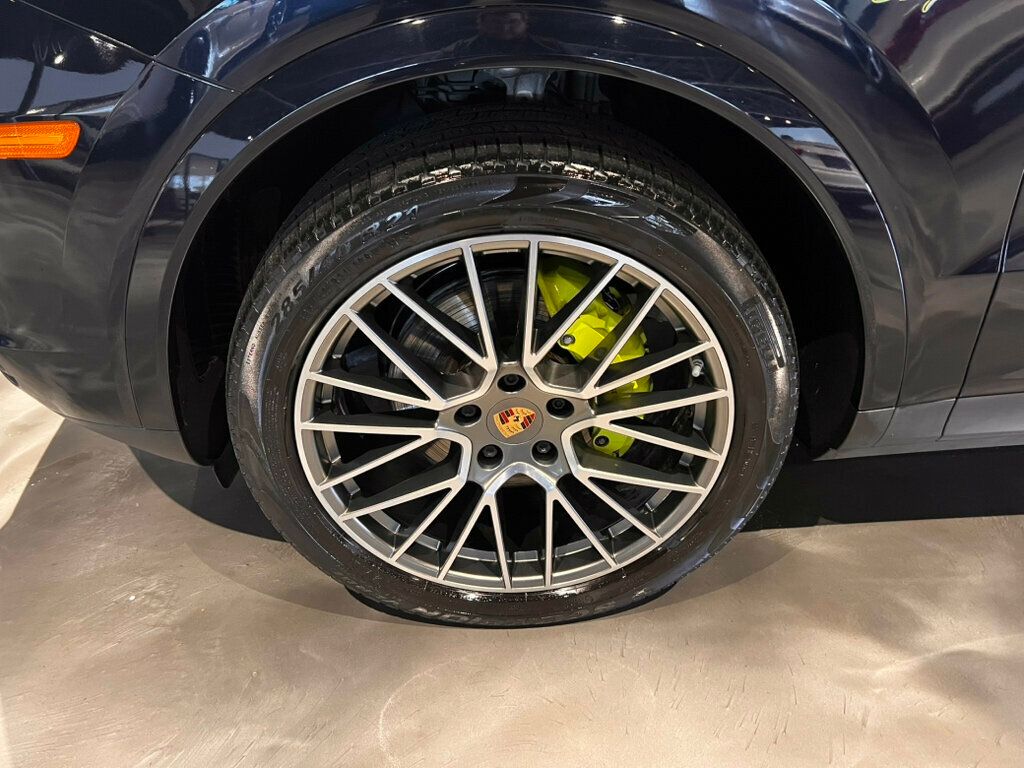 2022 Porsche Cayenne PlatinumEditionCoupe/Hybrid/HtdSeats/SportChronoPkg/PanoRoof - 22982072 - 9