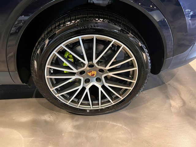 2022 Porsche Cayenne PlatinumEditionCoupe/Hybrid/HtdSeats/SportChronoPkg/PanoRoof - 22982072 - 10