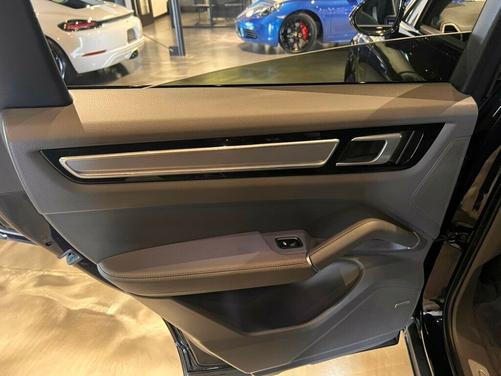 2022 Porsche Cayenne PlatinumEditionCoupe/Hybrid/HtdSeats/SportChronoPkg/PanoRoof - 22982072 - 21