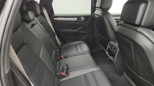 2022 Porsche Cayenne Platinum Edition E-Hybrid AWD w/ Premium Package Plus - 23044590 - 23
